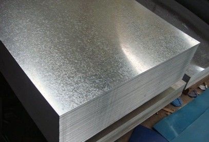 acheter Tôle d'acier galvanisé à chaud SGCC à grandes paillettes Z40–Z275 de 0,15–3,8 mm JIS G3302 pour le formage de tuyaux et les applications structurelles online manufacture