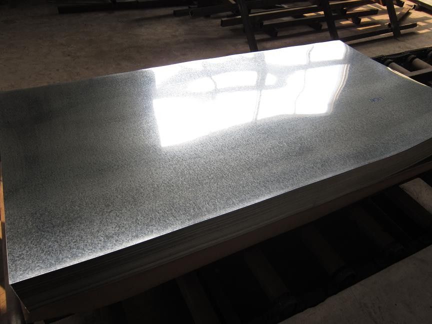 Tôle d'acier galvanisé à chaud Z40–Z275 passivé (chromé) de 0,15–3,8 mm SGCC DX51D pour applications de toiture