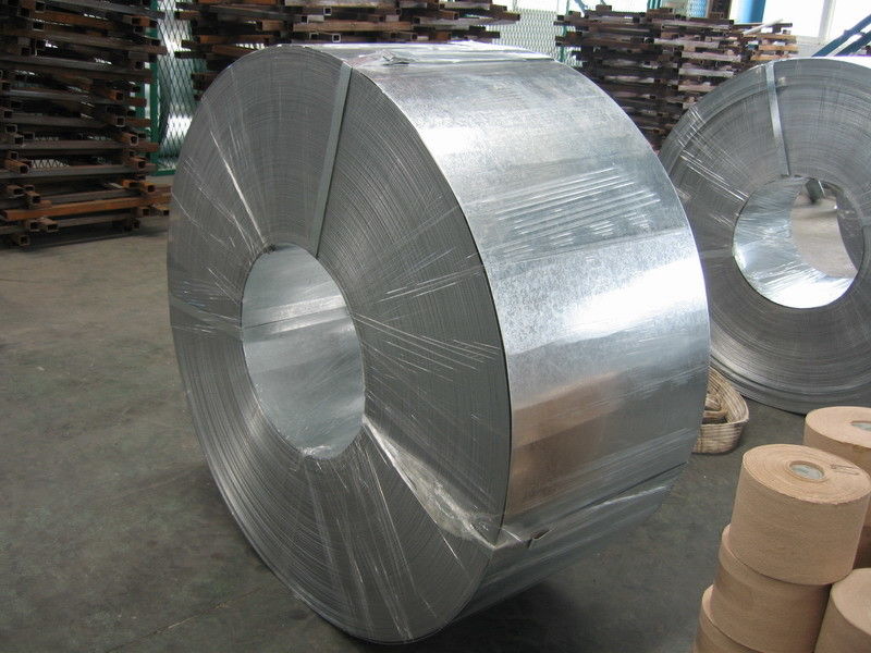 Bandes d'acier galvanisé à chaud à spangles régulières ou à grande échelle avec surface passivée et huilée