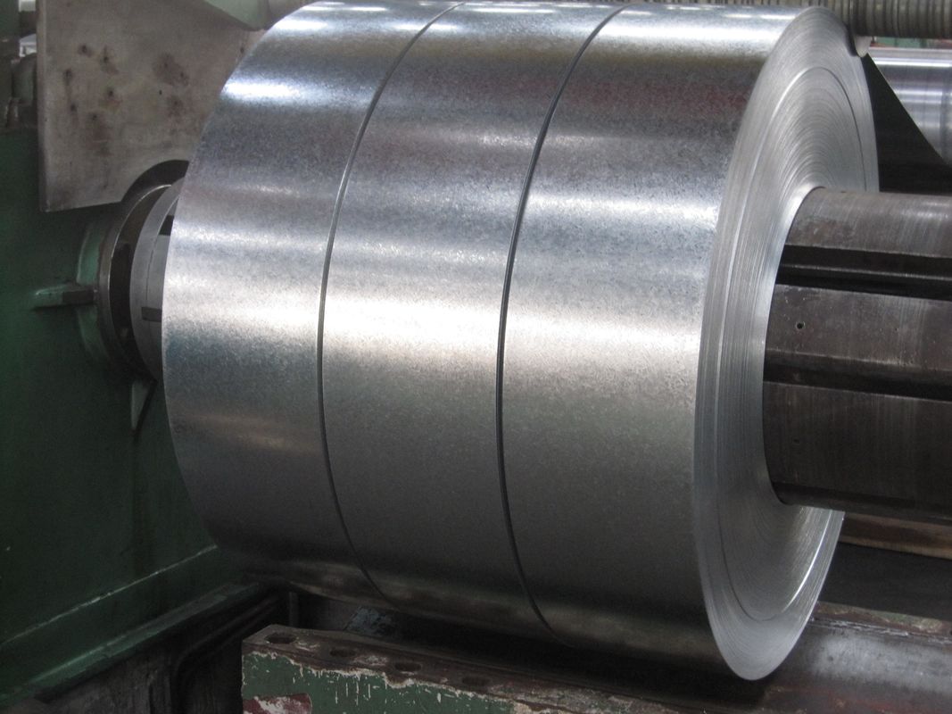 Bandes d'acier galvanisé à chaud à spangles régulières ou à grande échelle avec surface passivée et huilée