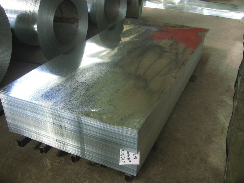 0.15 ¥3.8mm Z40 ¥Z275 SGCC Plaque d'acier galvanisé à chaud JIS G3302 pour les applications de construction et industrielles