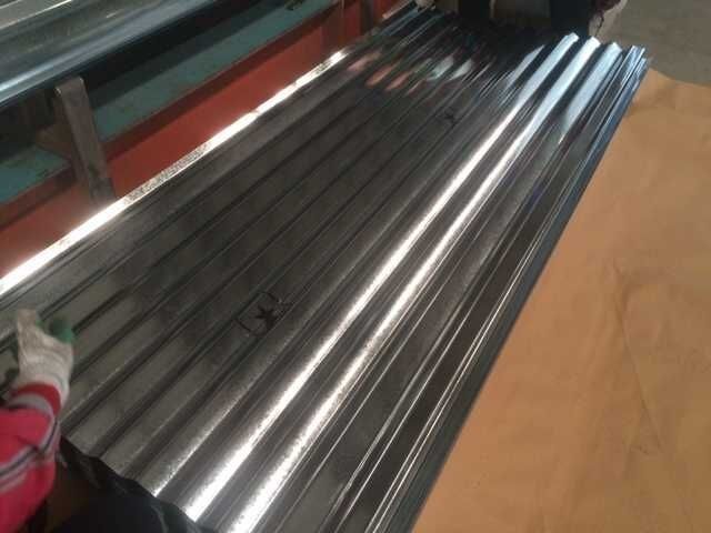 Tôle de toiture SGCC ondulée galvanisée avec revêtement de zinc de 60–275 g/m² et profil ondulé de 76 mm pour bardage de toit et de mur