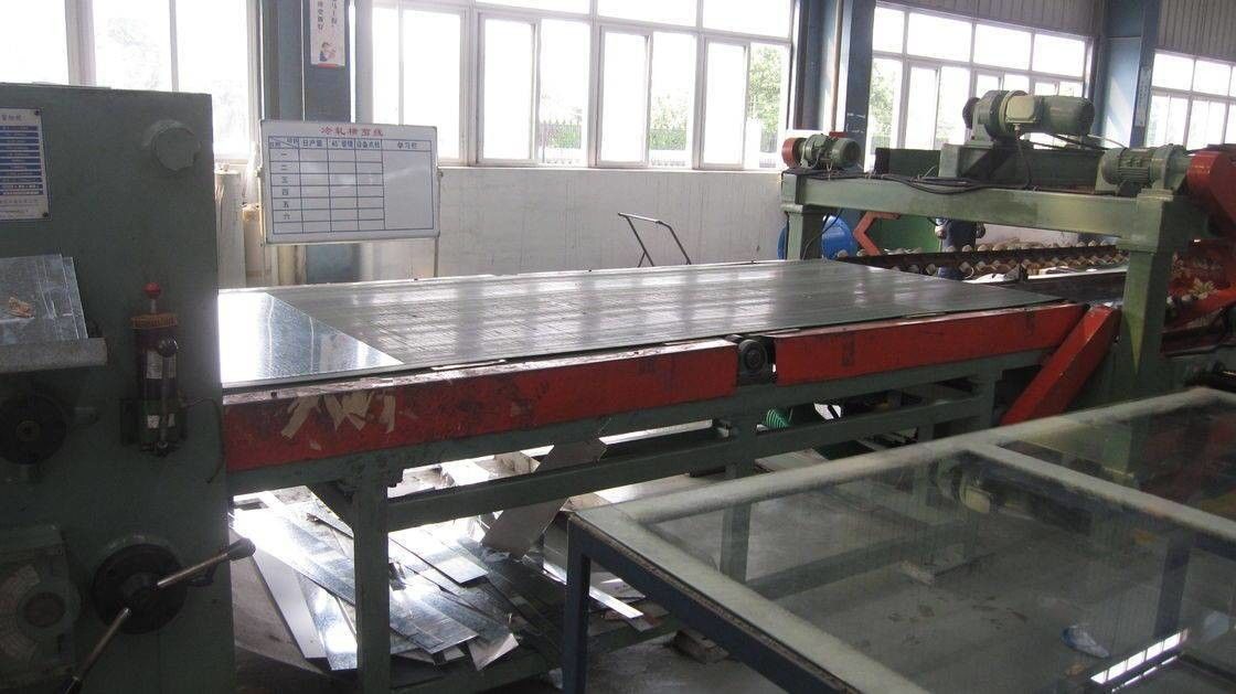 0.18 2.0 mm AZ50 AZ180 Galvalume tôle d'acier DX51D+AZ pour les applications de toiture et de construction