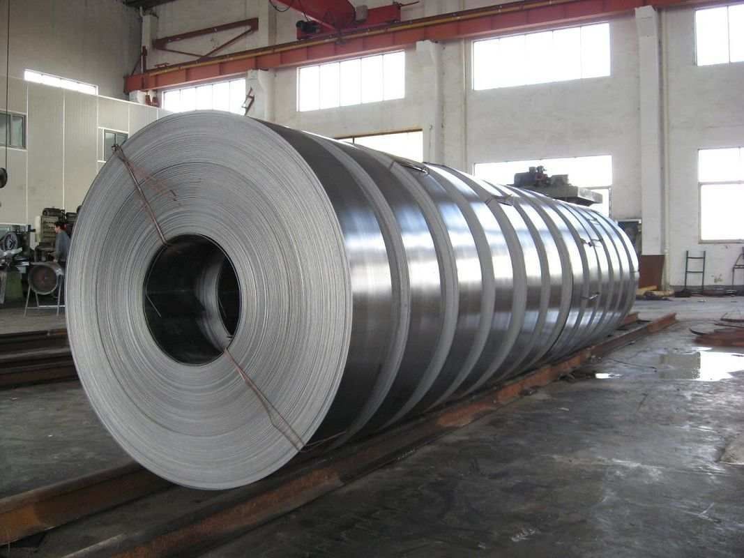 0Stripe d'acier laminé à froid recuit de.3·3.0 mm Q195 Q235 DC01 DC03 SPCC avec finition de surface brillante ou noire pour le formage et le traitement des bandes