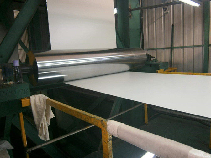 Bobines d'acier prélaqué de 750 à 1250 mm avec revêtement de zinc Z60 à Z275 pour toitures et applications de construction