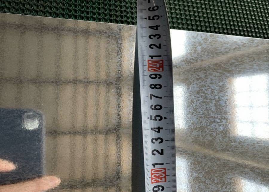 Plaque d'acier galvanisée à chaud 0,14-3,00 mm pour les applications de plaques de conteneurs