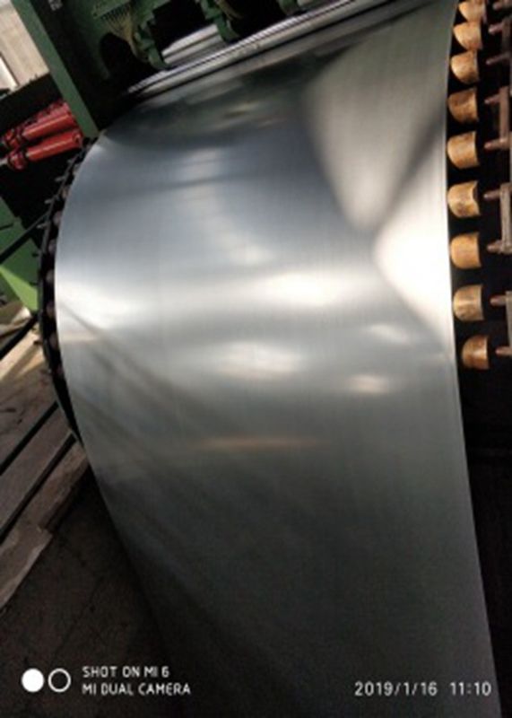 Bobine d'acier galvanisé à chaud sans cristallisation de 35 à 1250 mm avec revêtement de zinc de 60 à 275 g/m² pour matériaux de construction et traitement de bandes