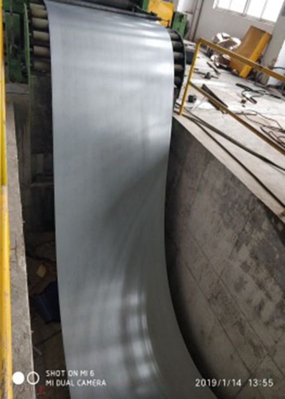 Coil d'acier galvanisé trempé à chaud à l'huile JIS G3302 à largeur de 35 ̊1250 mm pour les panneaux de meubles et le traitement des feuilles