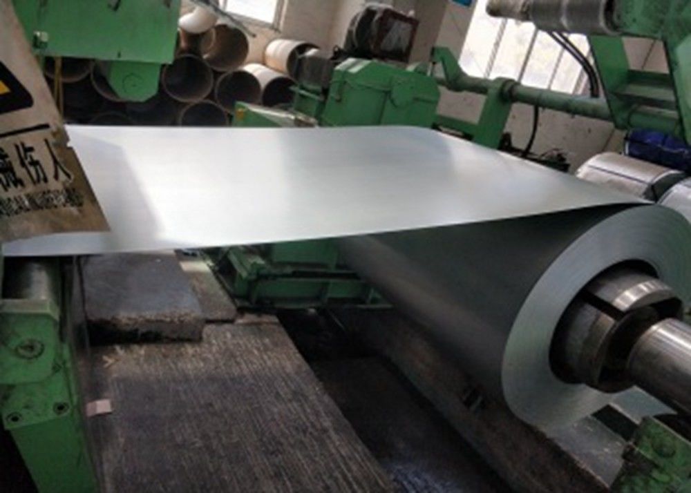 508 mm ID bobine d'acier galvanisé à chaud pour les panneaux de meubles et la fabrication générale de feuilles
