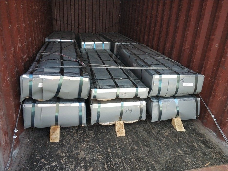 Tôle de toiture ondulée galvanisée à paillettes régulières SGCC / G550 conforme à la norme JIS G3302 pour les bâtiments industriels et civils